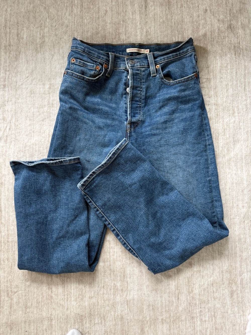 Women's Straight Leg Jeans ** Bundle 5+ items and name your offer!!! 💖💞